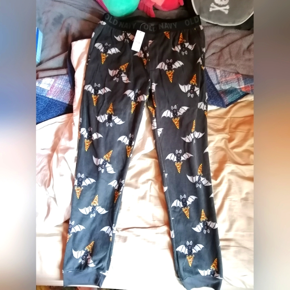 Snug fit fleece pajama legging with bats and pizza
